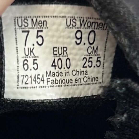 Vans Disruptive Logo All Over Print Size 7.5 Men’s 9 Women’s - Picture 8 of 9